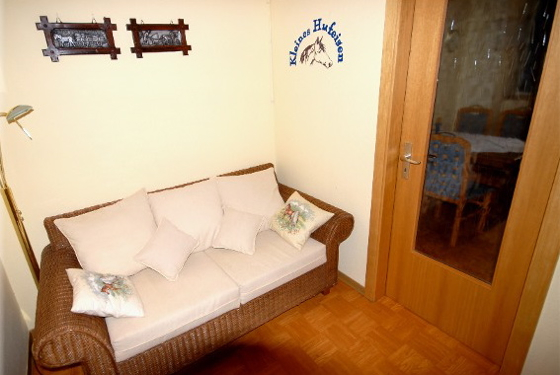 Kleines Sofa in der Ferienwohnung "Kleines Hufeisen"